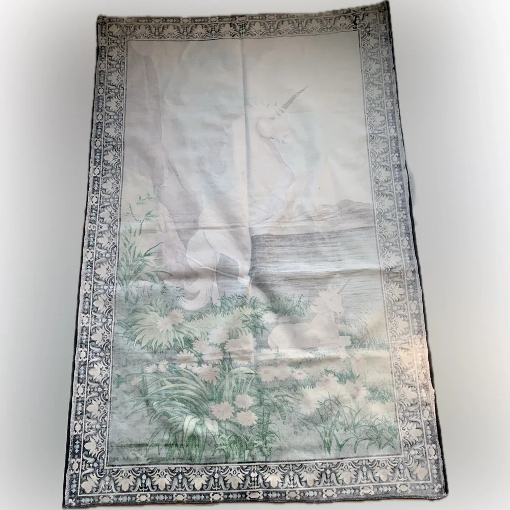 Vintage Unicorn 🦄 Tapestry